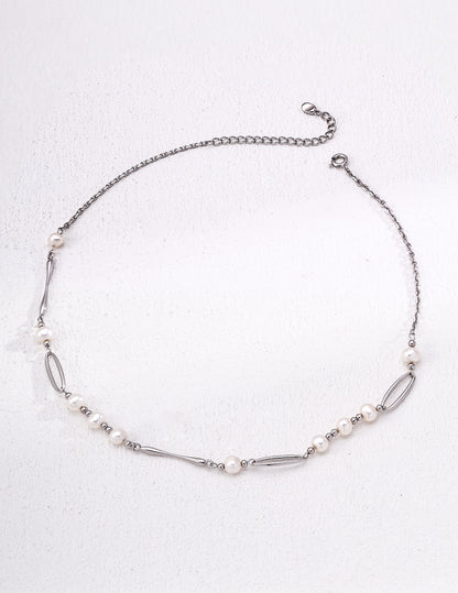 Artistic Natural Pearl Necklace