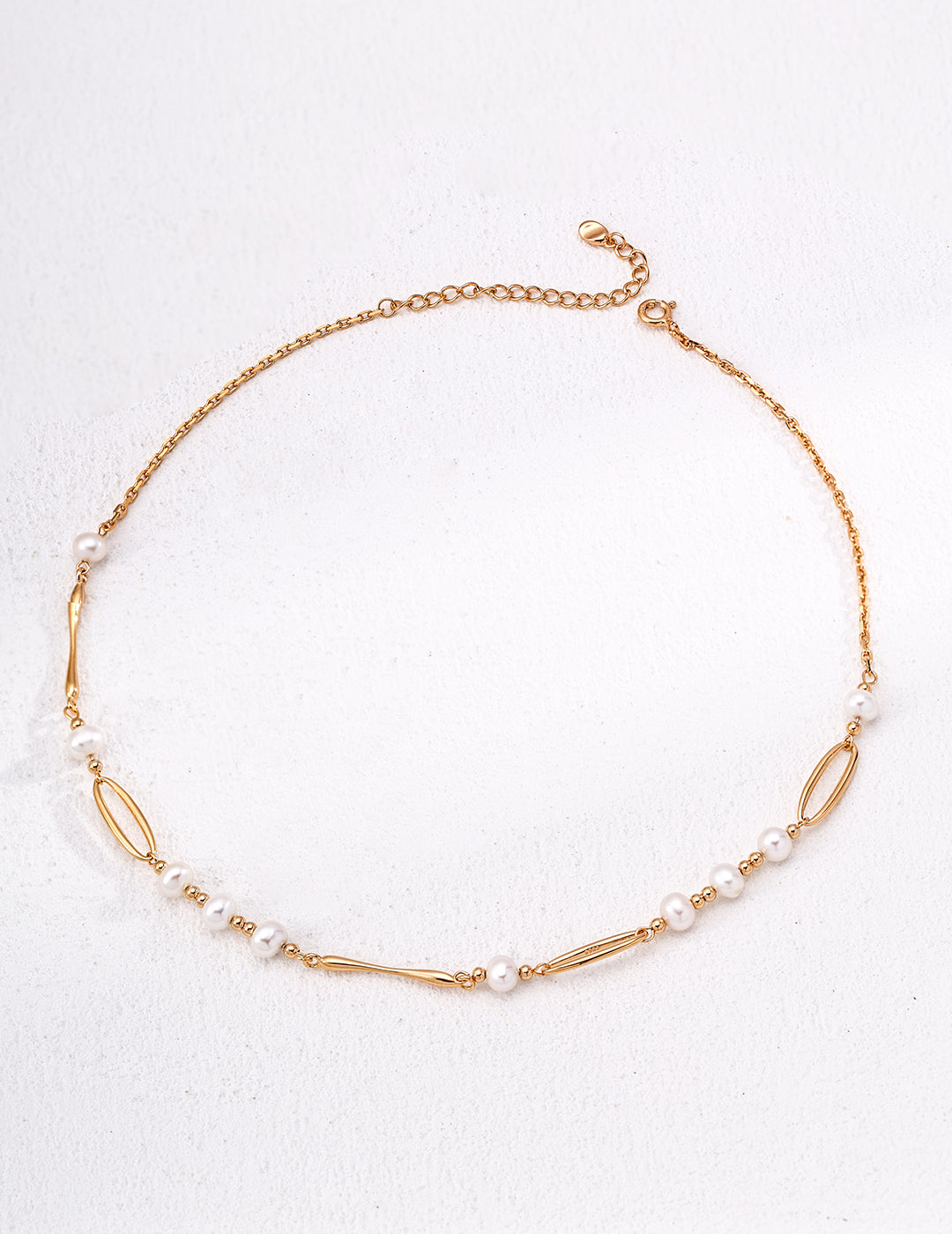 Artistic Natural Pearl Necklace