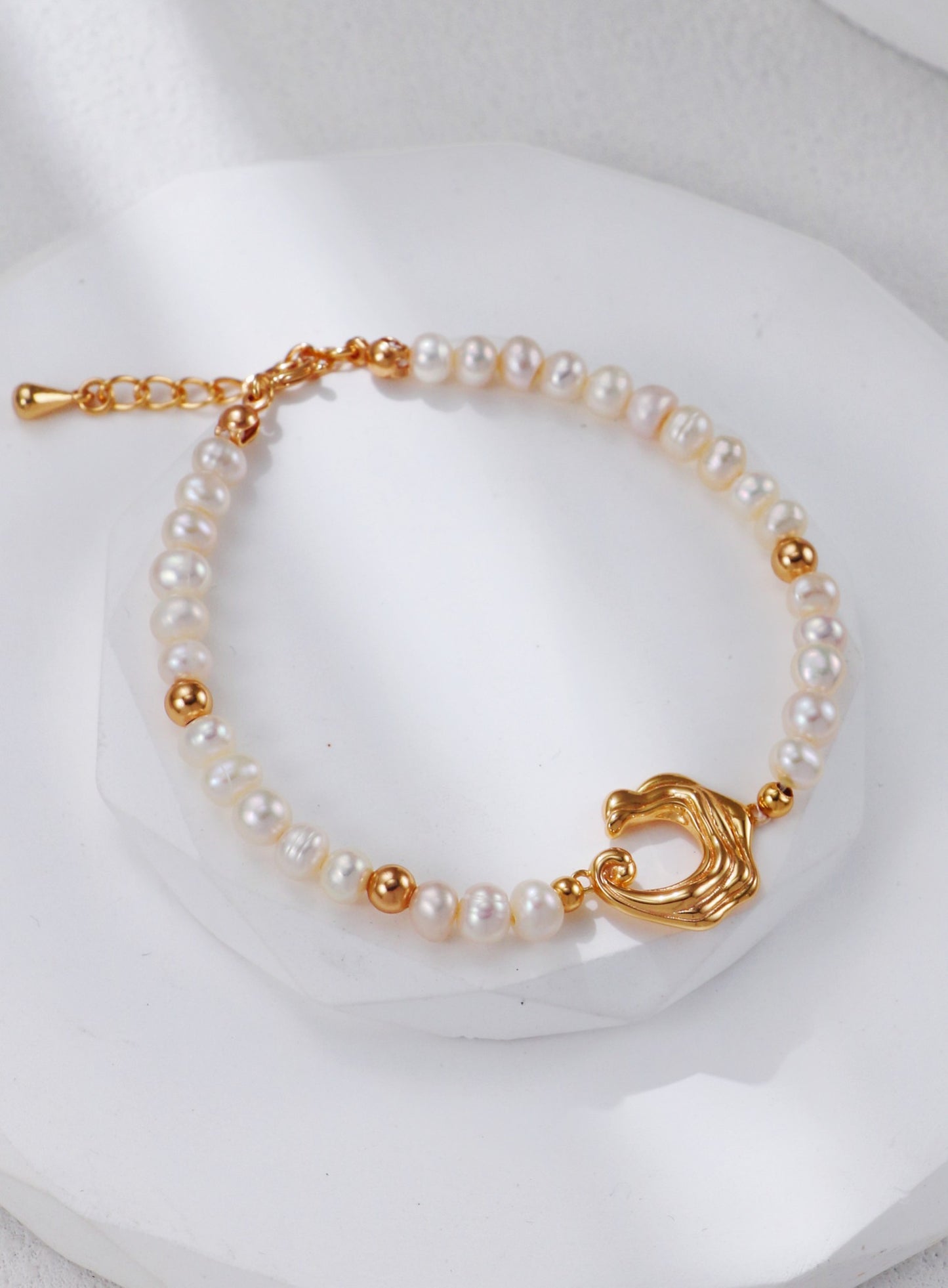 Ocean Wave Pearl Bracelet