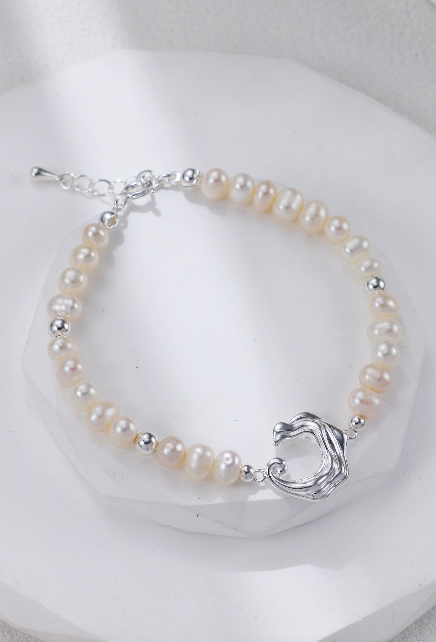 Ocean Wave Pearl Bracelet