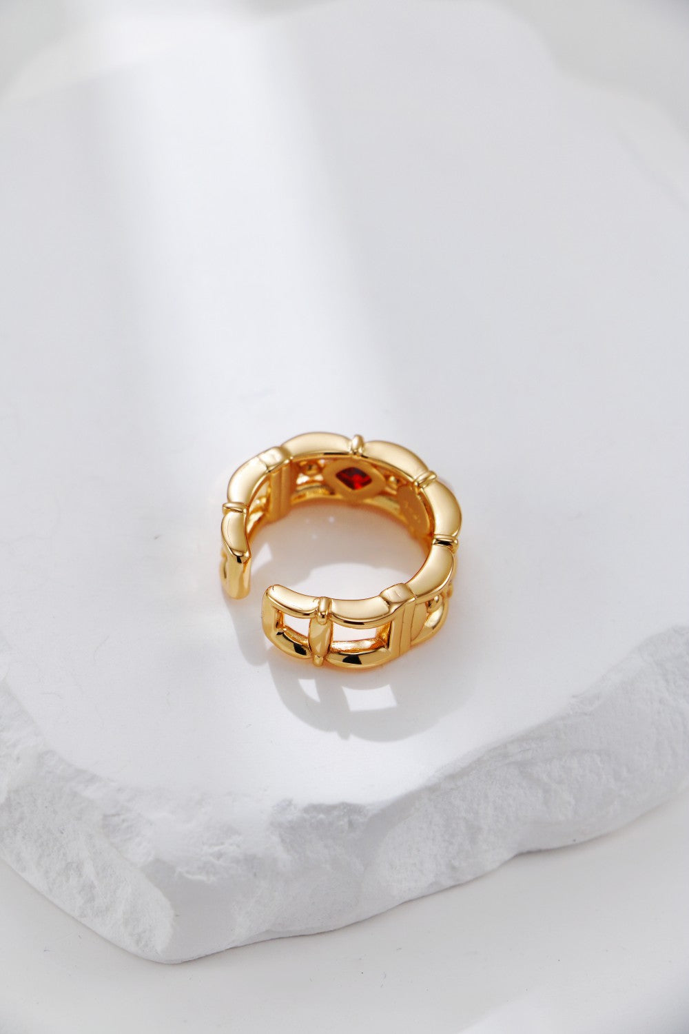 Vintage Gold Pearl and Red Zircon Ring