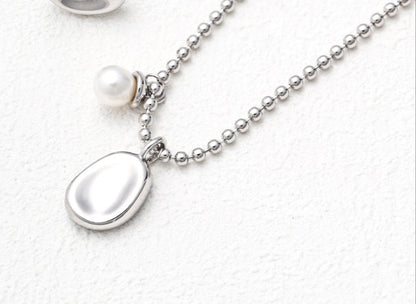 Silver Elegant Pearl Necklace